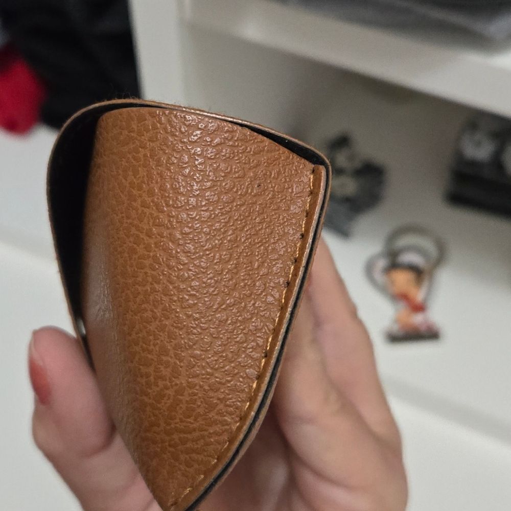 Ray-Ban sunglass case - Picture 4 of 4